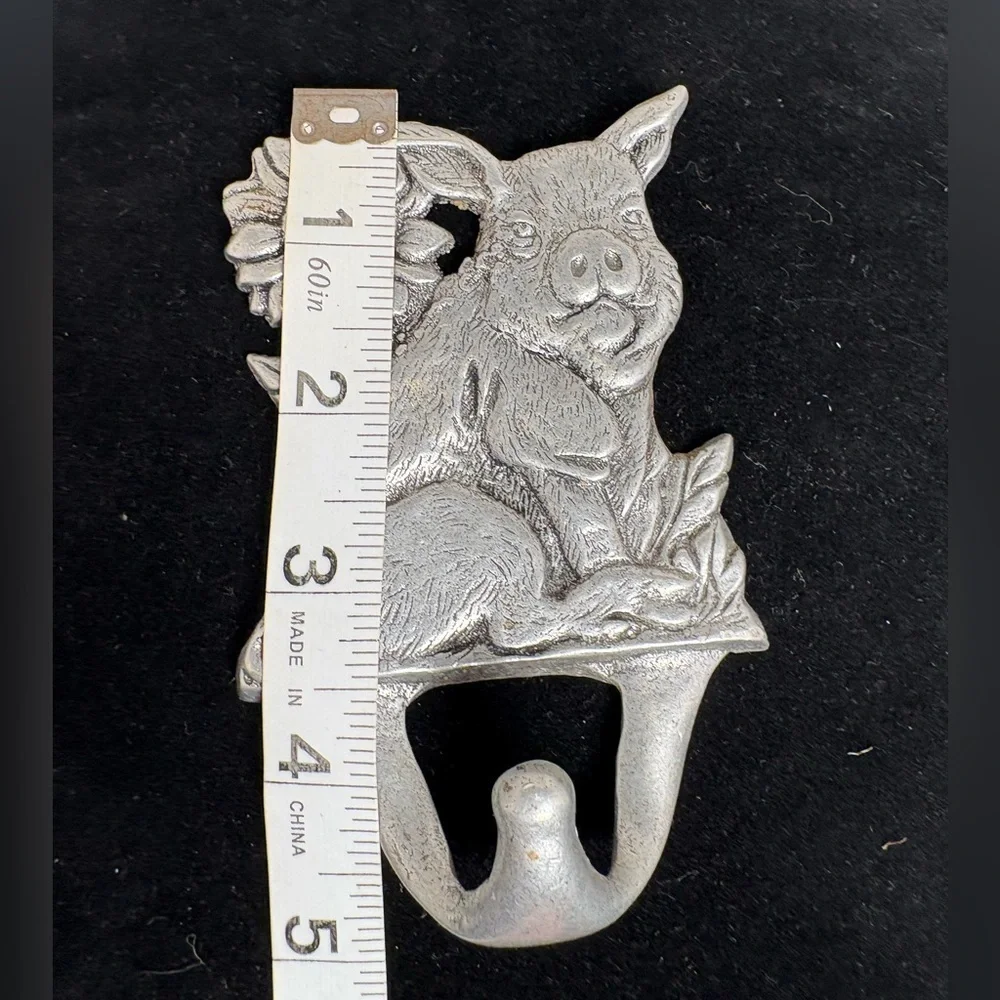 Vintage Carson Pewter Pig with Sunflower Wall Hook